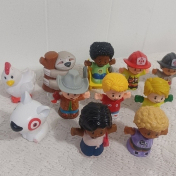 Little People Figures - Picture 2 of 6